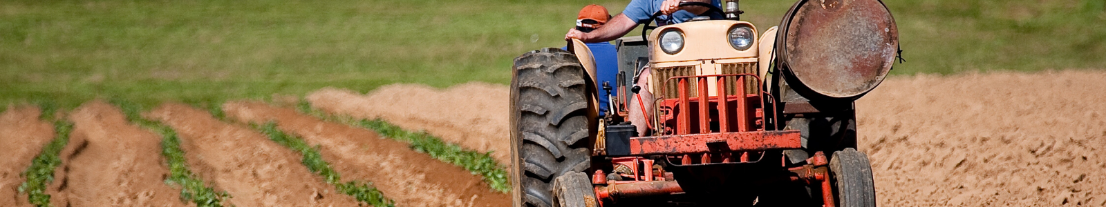 Why You Should Update Your Farm Equipment at a Farm Machinery & Tractor Auction