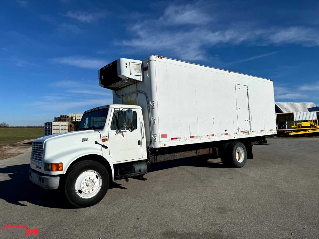 1994 International 4700 Low Profile Box Truck